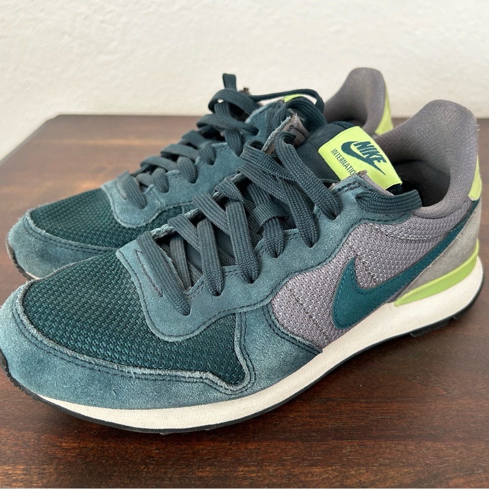 Nike Internationalist shoe